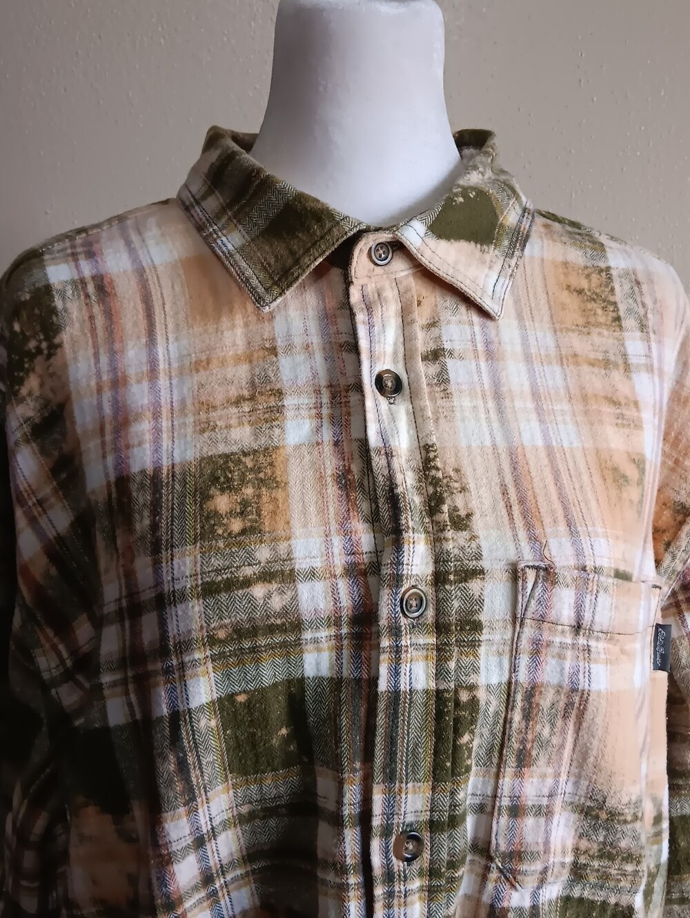 Upcycled Bleach Dutton Ranch Eddie Bauer Plaid Flannel Long Sleeve Shirt Mens XL - Picture 4 of 9